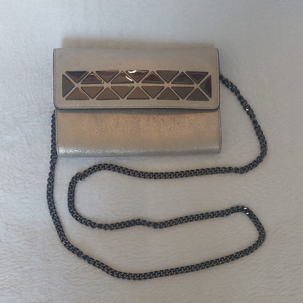 Vince Camuto Suenap leather Clutch/Crossbody Purse With Chain Strap